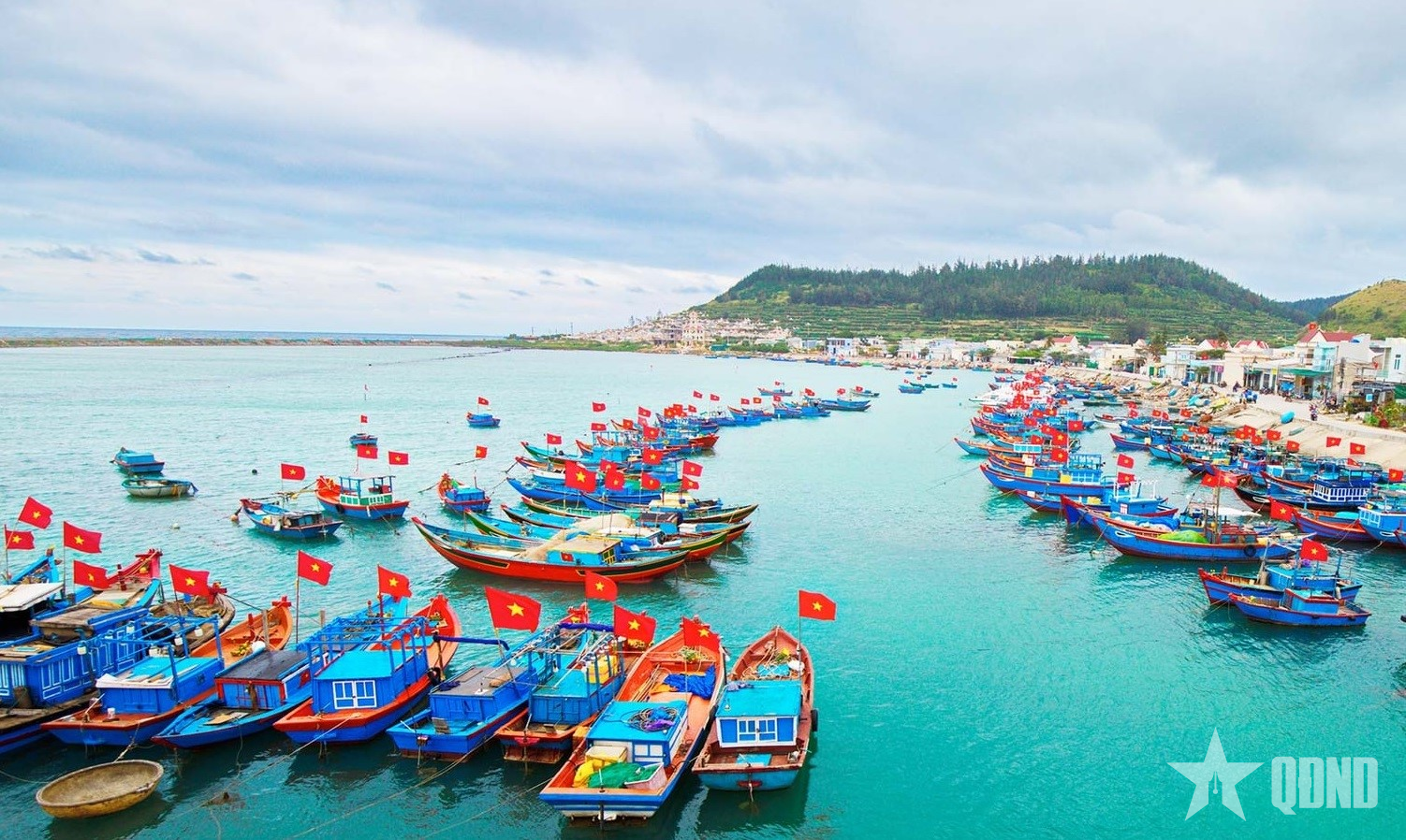 Từ Cô Tô đến Trà Cổ: Xây thế trận lòng dân nơi phên giậu Đông Bắc - Bài 2: Khơi thông kinh tế biển xanh, củng cố pháo đài chủ quyền nơi tuyến đầu (Tiếp theo và hết)
